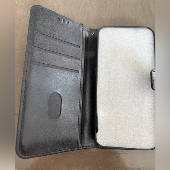 New- Faux leather phone case with card holder and kickstand, black for iPhone 13 - Picture 3 of 5